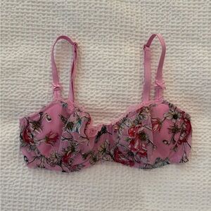 Victoria’s Secret wicked unlined bra 32D